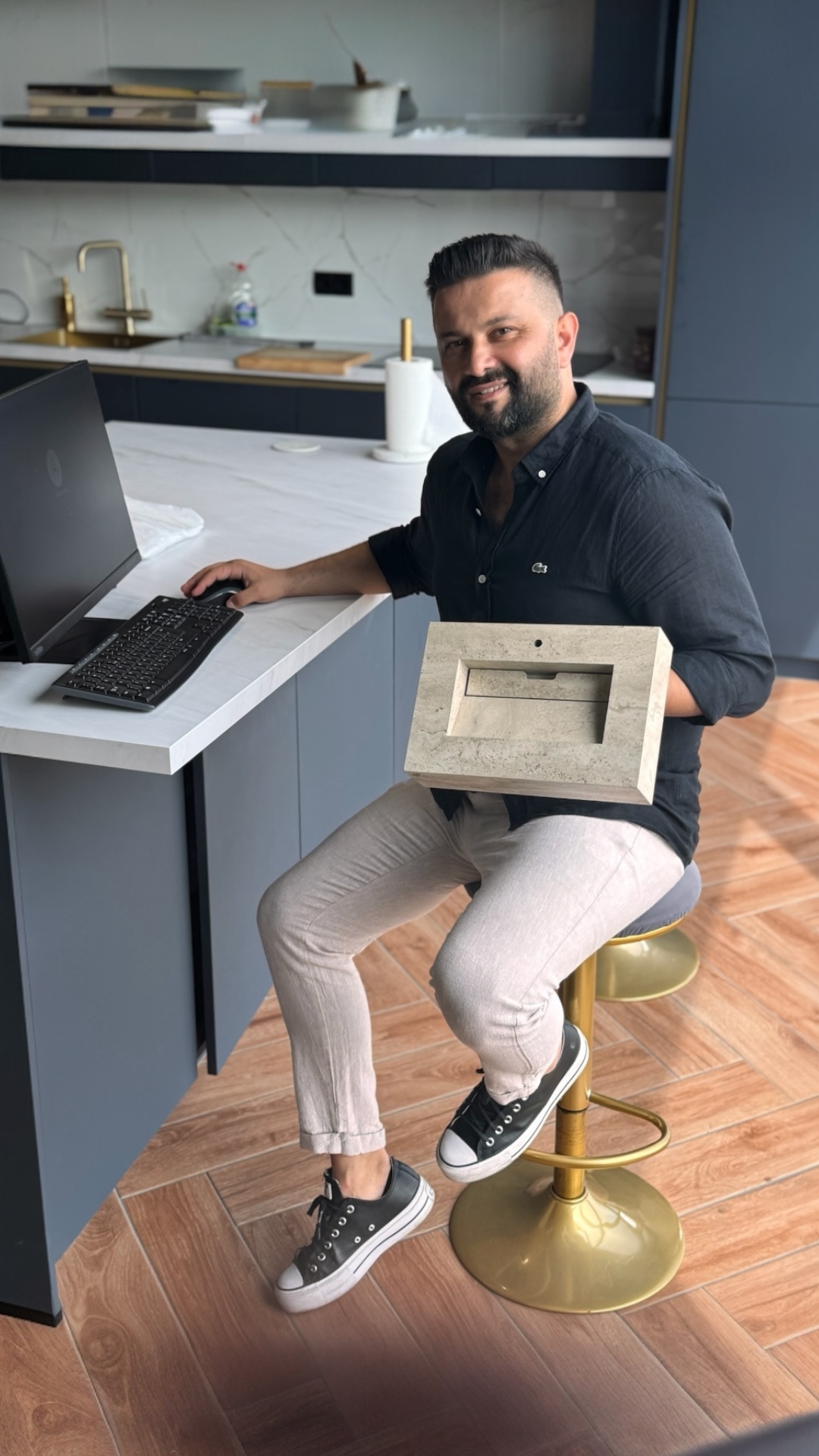 MURAT TORLAKOĞLU (YÖNETİM KURULU BAŞKANI)